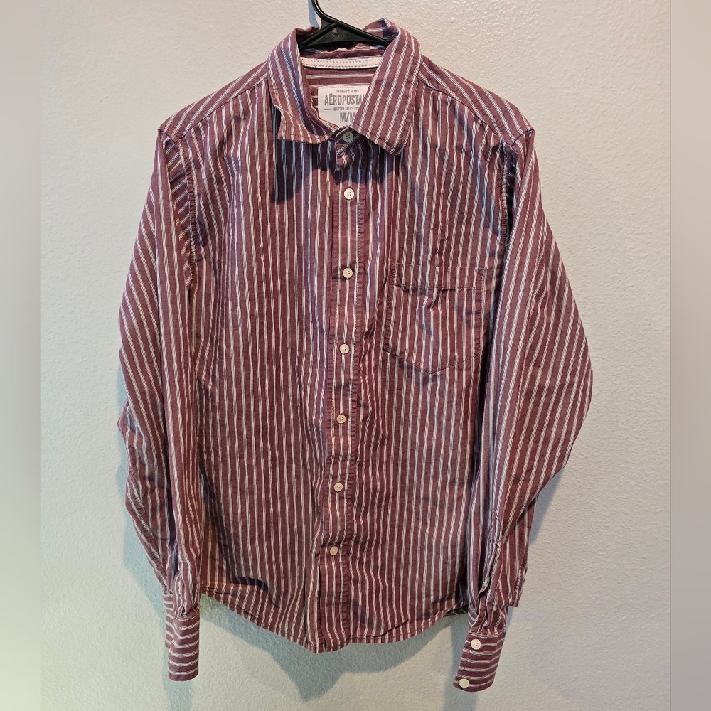 Aeropostale Button Up Long Sleeve Men's Shirt Burgundy Size Medium